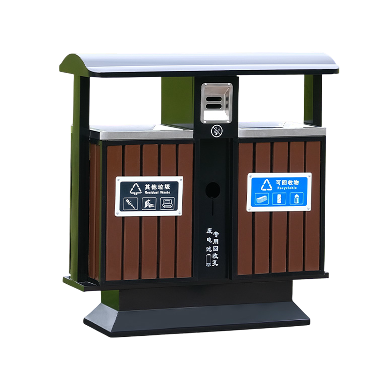 Thùng rác 2 ngăn bằng gỗ để ngoài trời - có gạt tàn thuốc lá, có chỗ để pin